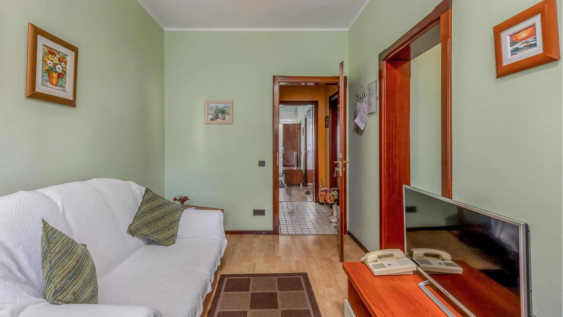 Amazing Apartment In Palit With Wifi